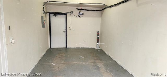 14102 Lakeside Boulevard, Shelby Twp, MI 48315