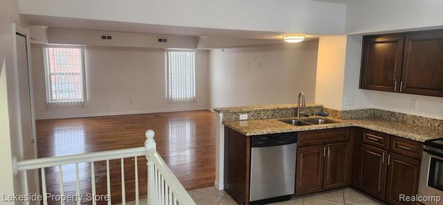 14102 Lakeside Boulevard, Shelby Twp, MI 48315