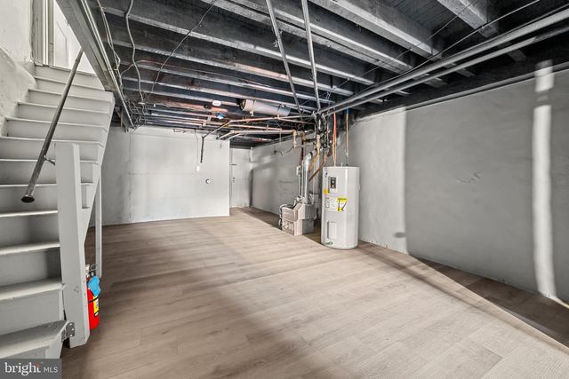 312 E ELEANOR ST, Philadelphia, PA 19120