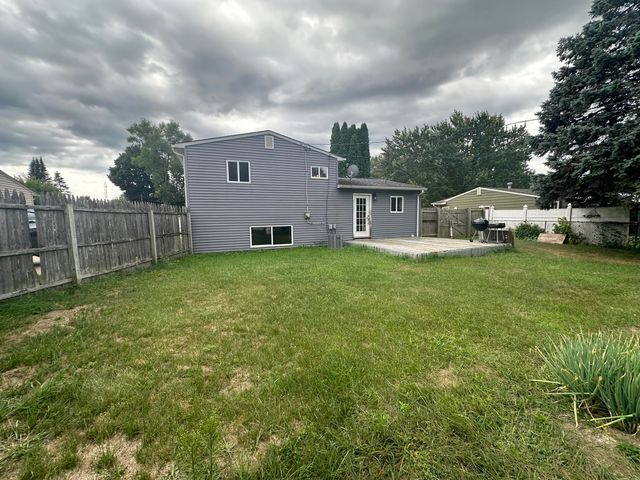 517 Clarion Street, Vienna Twp, MI 48420