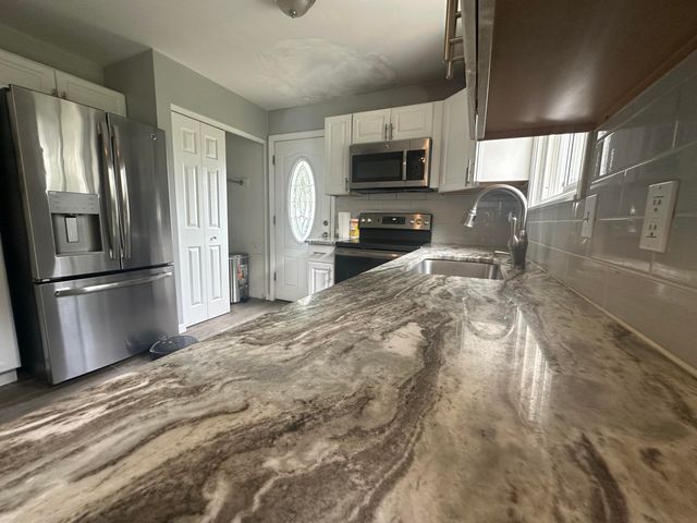 517 Clarion Street, Vienna Twp, MI 48420