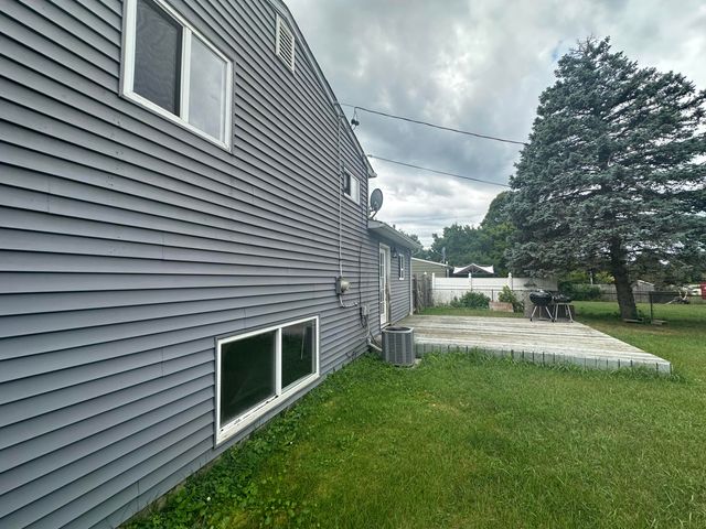 517 Clarion Street, Vienna Twp, MI 48420