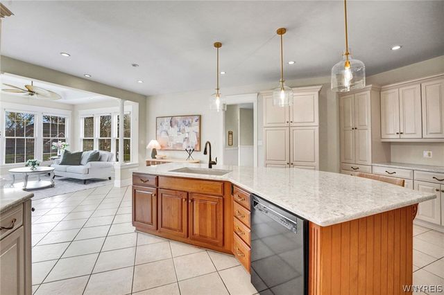 35 Birdsong Parkway, Orchard Park, NY 14127