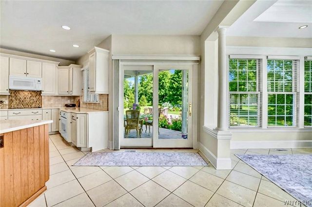 35 Birdsong Parkway, Orchard Park, NY 14127