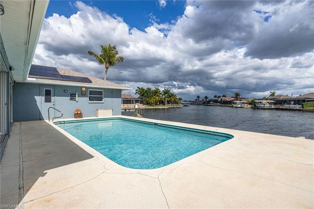 401 NW 36th PL, Cape Coral, FL 33993