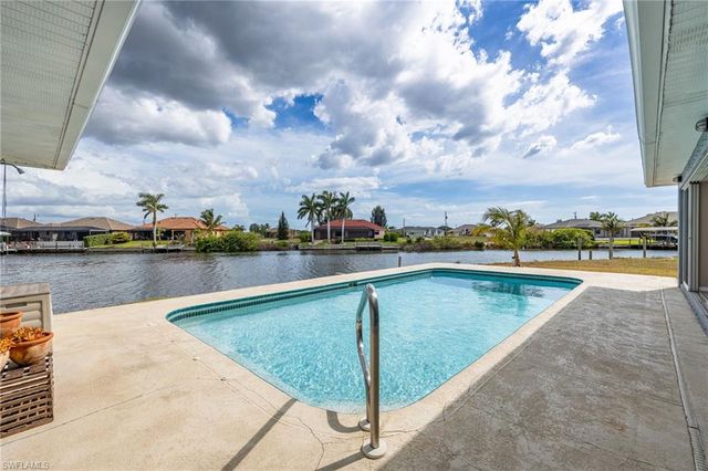 401 NW 36th PL, Cape Coral, FL 33993