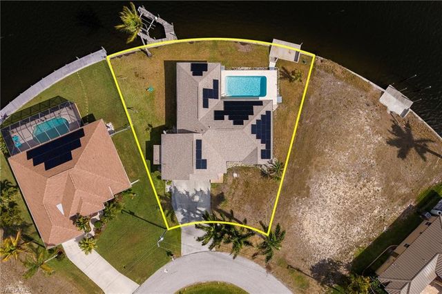 401 NW 36th PL, Cape Coral, FL 33993