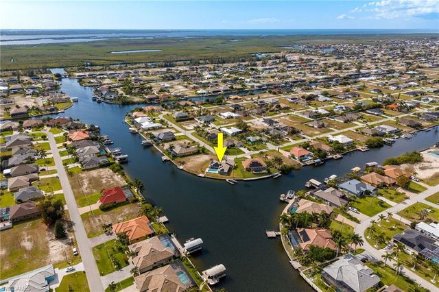 401 NW 36th PL, Cape Coral, FL 33993