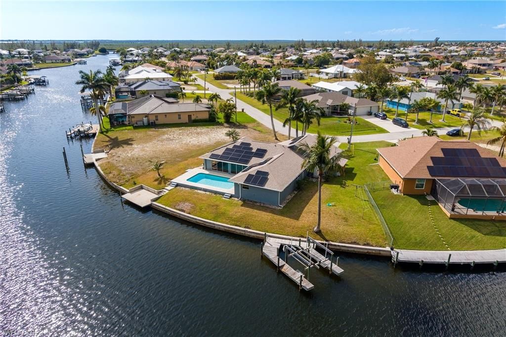 401 NW 36th PL, CAPE CORAL, FL 33993 — photo 2