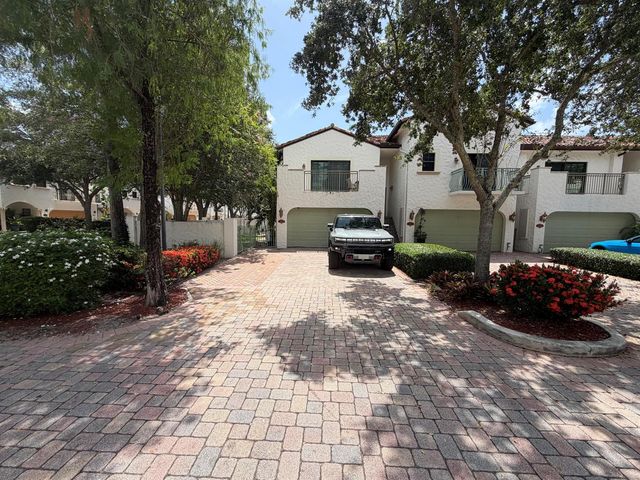 4400 Hidden Harbour Terrace, Dania Beach, FL 33312