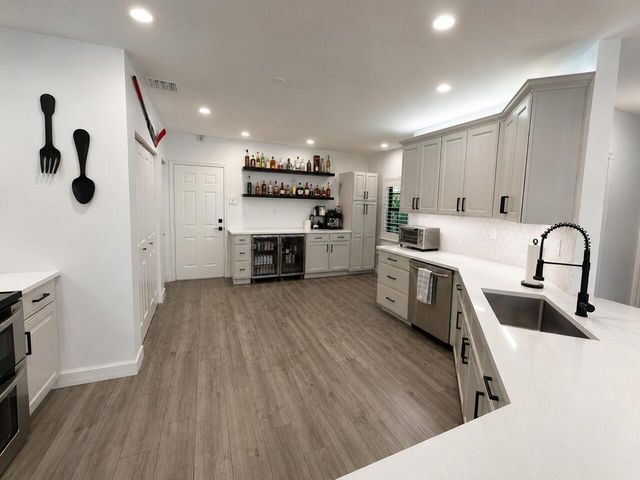 4400 Hidden Harbour Terrace, Dania Beach, FL 33312