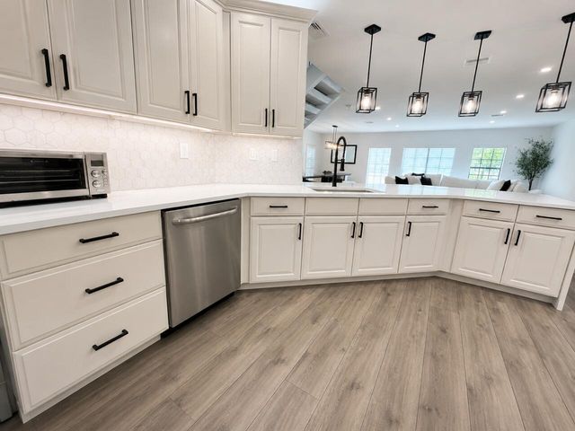 4400 Hidden Harbour Terrace, Dania Beach, FL 33312