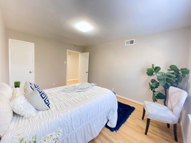 6554 Ascot Lane, Dallas, TX 75214