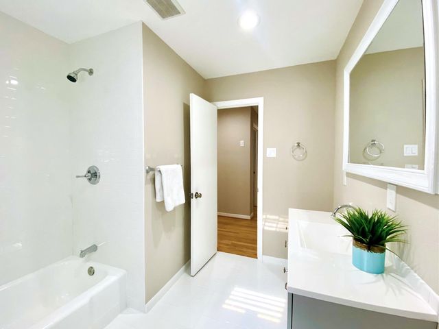 6554 Ascot Lane, Dallas, TX 75214