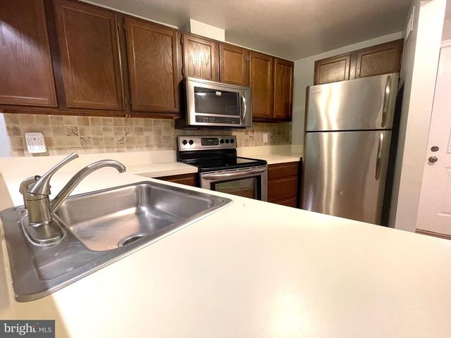 2174 WHISPERWOOD GLEN LANE, Reston, VA 20191
