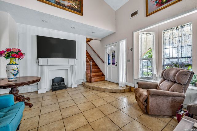903 E Westmeyer, Poth, TX 78147