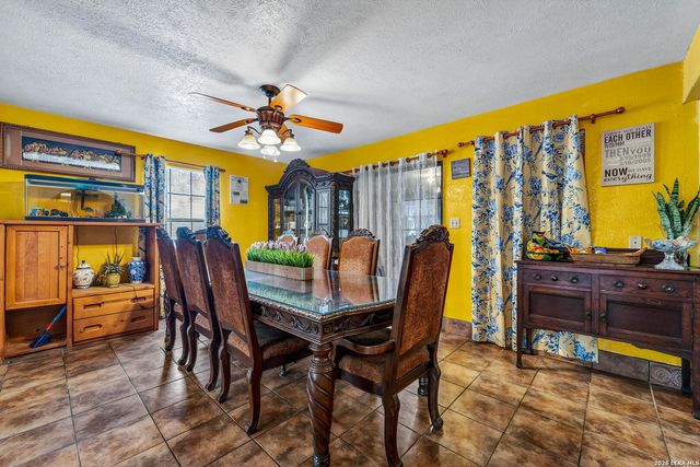 903 E Westmeyer, Poth, TX 78147