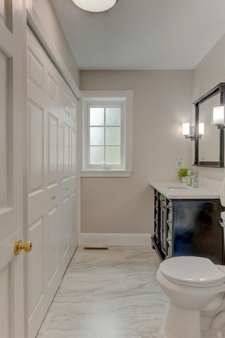 9814 Rose Lane, Munster, IN 46321