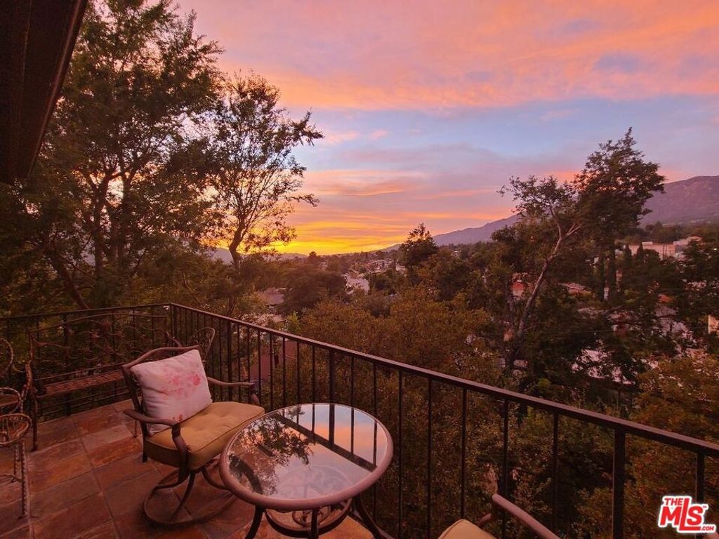 Image 12 of property listing at 4379 Ocean View Boulevard, Montrose, CA 91020