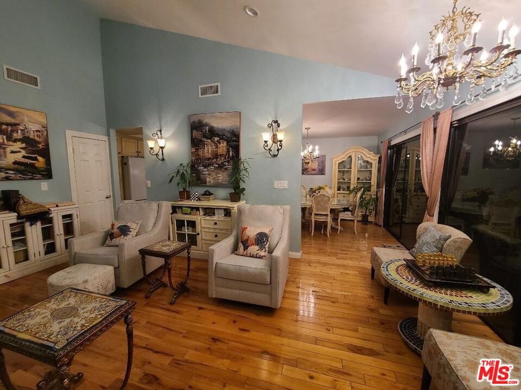Image 2 of property listing at 4379 Ocean View Boulevard, Montrose, CA 91020