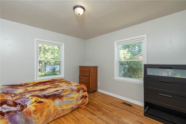 921 S Morningside Drive, Fayetteville, AR 72701