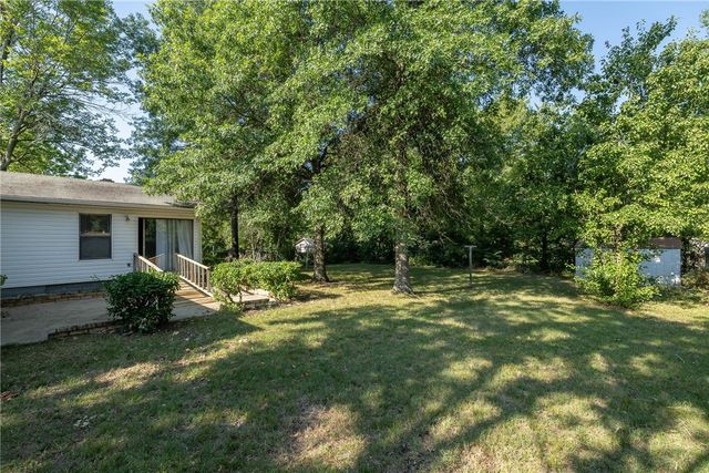 921 S Morningside Drive, Fayetteville, AR 72701