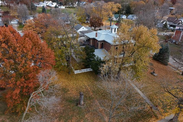 402 W Lincolnway Road, Morrison, IL 61270