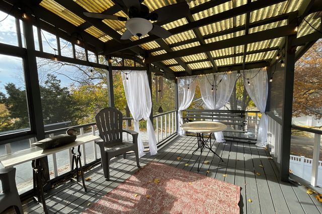 402 W Lincolnway Road, Morrison, IL 61270