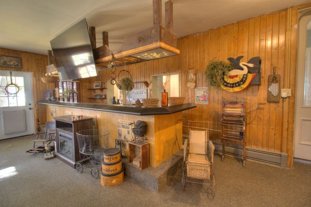 402 W Lincolnway Road, Morrison, IL 61270