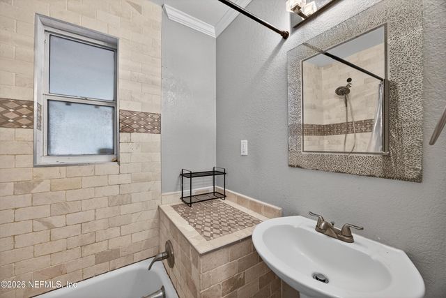 5134 DAMASCUS Road S, Jacksonville, FL 32207