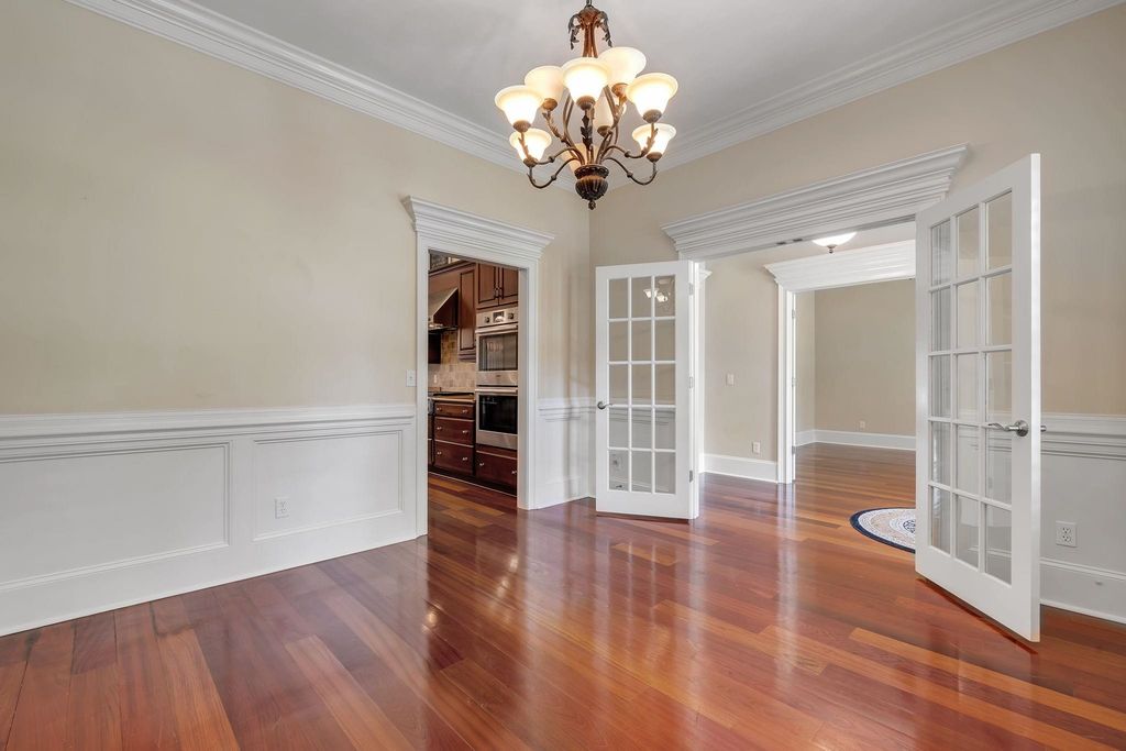 Image 12 of property listing at 5985 Miles Blake Court, Tallahassee, FL 32309