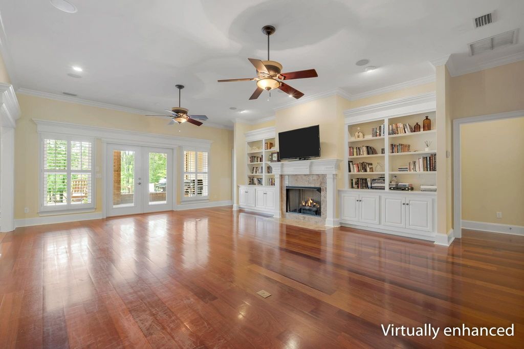 Image 14 of property listing at 5985 Miles Blake Court, Tallahassee, FL 32309