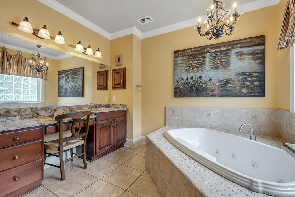Image 21 of property listing at 5985 Miles Blake Court, Tallahassee, FL 32309