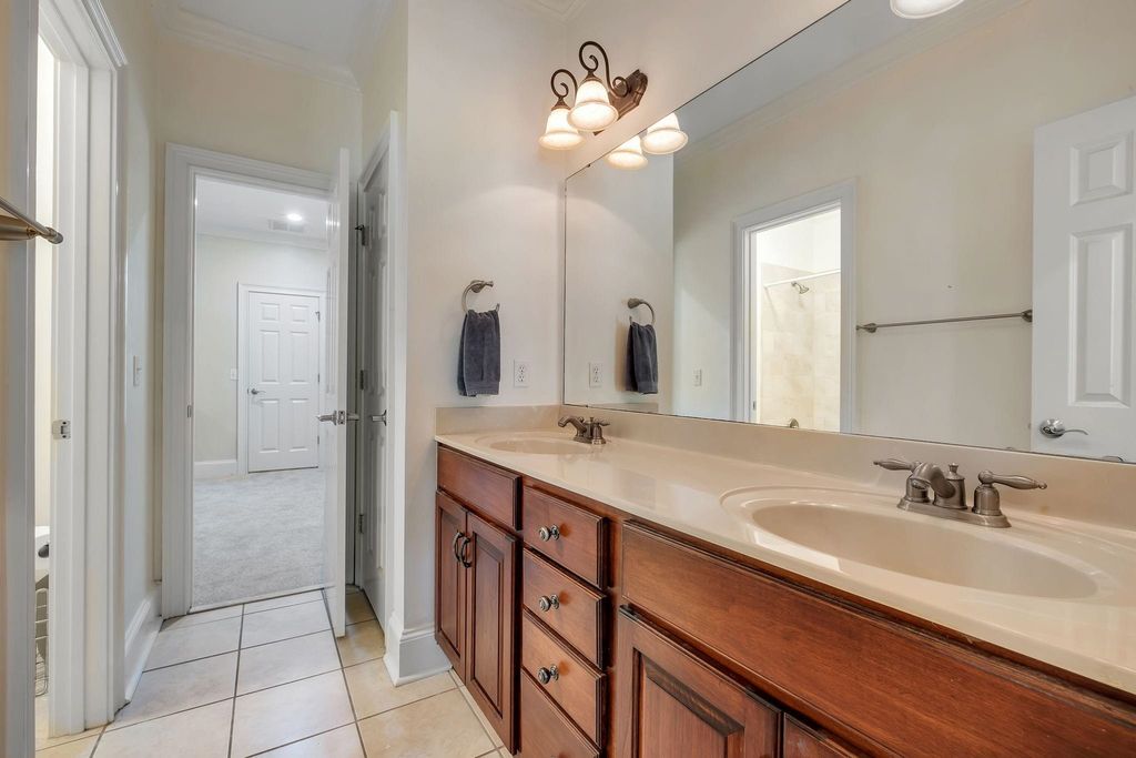 Image 24 of property listing at 5985 Miles Blake Court, Tallahassee, FL 32309