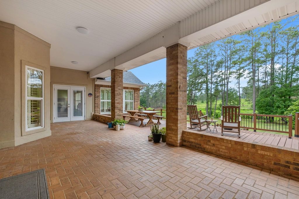 Image 36 of property listing at 5985 Miles Blake Court, Tallahassee, FL 32309