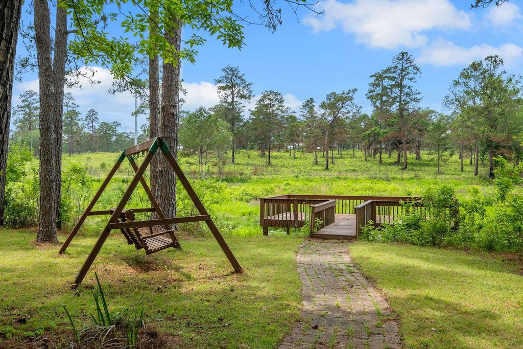 Image 38 of property listing at 5985 Miles Blake Court, Tallahassee, FL 32309