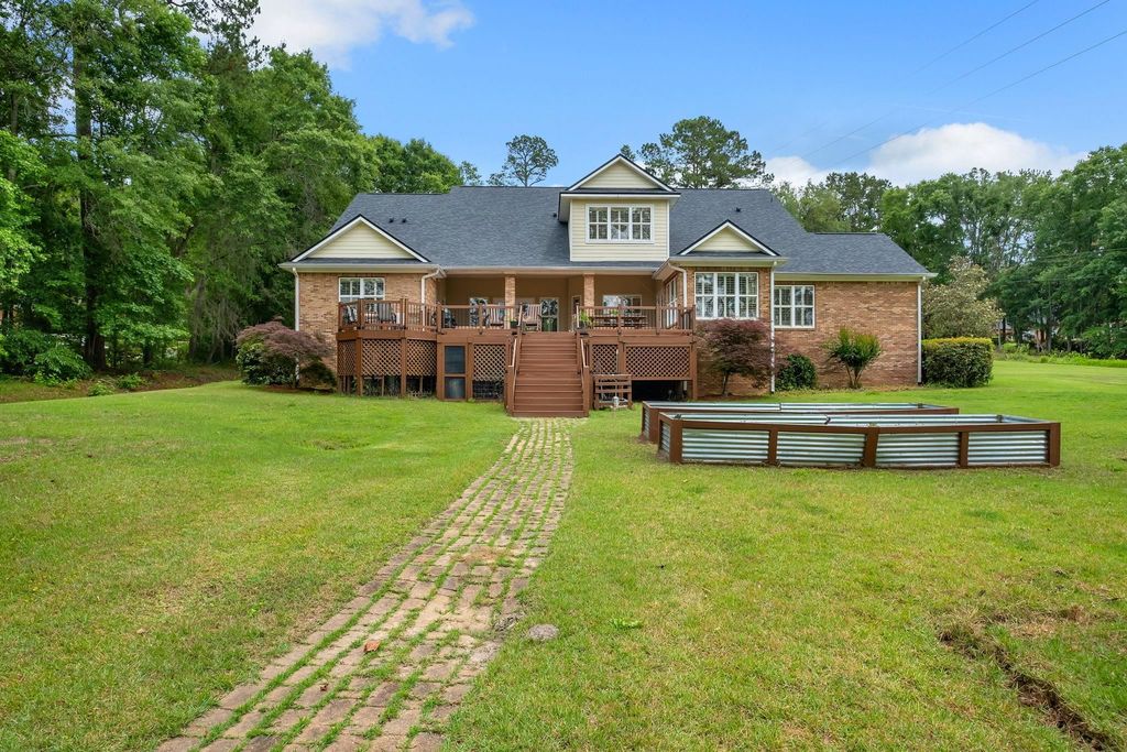 Image 41 of property listing at 5985 Miles Blake Court, Tallahassee, FL 32309