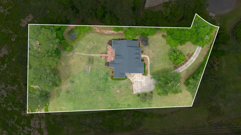 Image 47 of property listing at 5985 Miles Blake Court, Tallahassee, FL 32309
