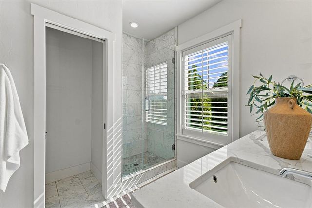 1729 Runway Boulevard, Oklahoma City, OK 73108