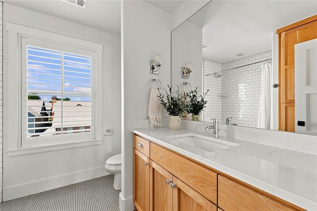 1729 Runway Boulevard, Oklahoma City, OK 73108
