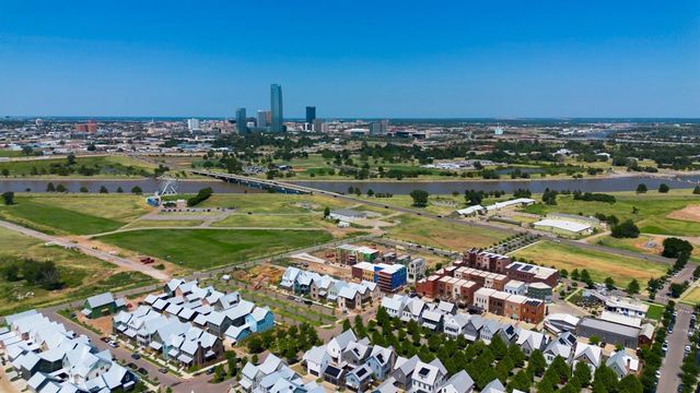 1729 Runway Boulevard, Oklahoma City, OK 73108
