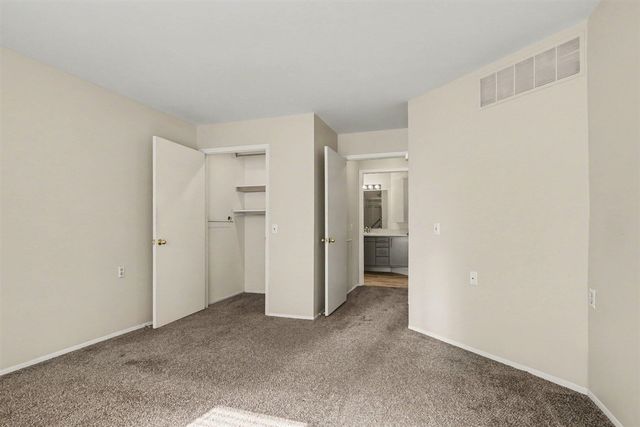 2231 S Huron Parkway 2, Ann Arbor, MI 48104