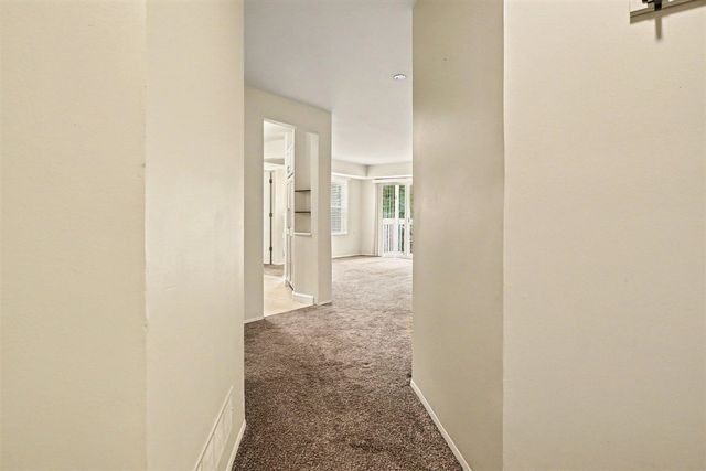 2231 S Huron Parkway 2, Ann Arbor, MI 48104