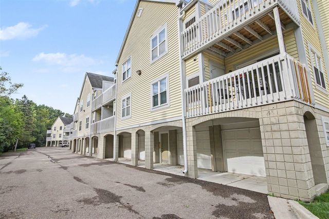 2231 S Huron Parkway 2, Ann Arbor, MI 48104