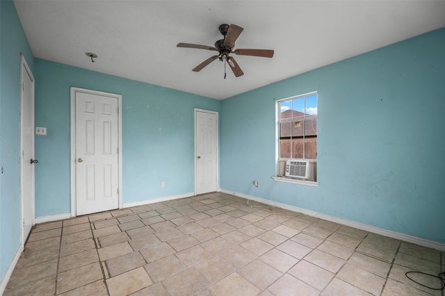 330 3rd Street, Hempstead, TX 77445