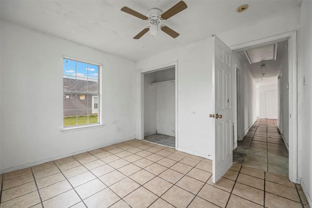 330 3rd Street, Hempstead, TX 77445