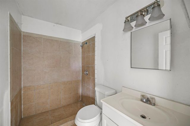 330 3rd Street, Hempstead, TX 77445