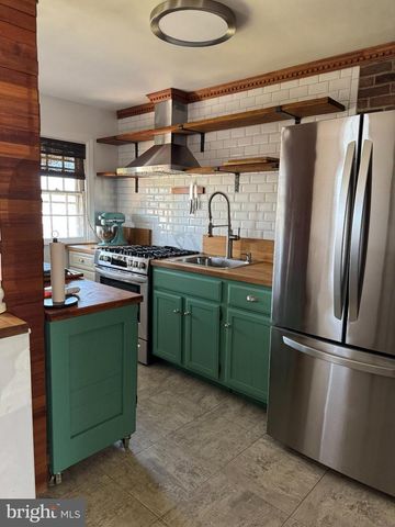 2411 ARBUTON AVE, Baltimore, MD 21230