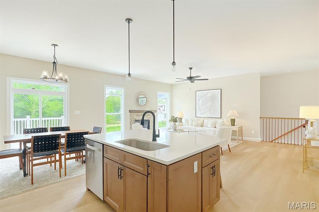 197 Timber Creek Drive 197 STB, Washington, MO 63090