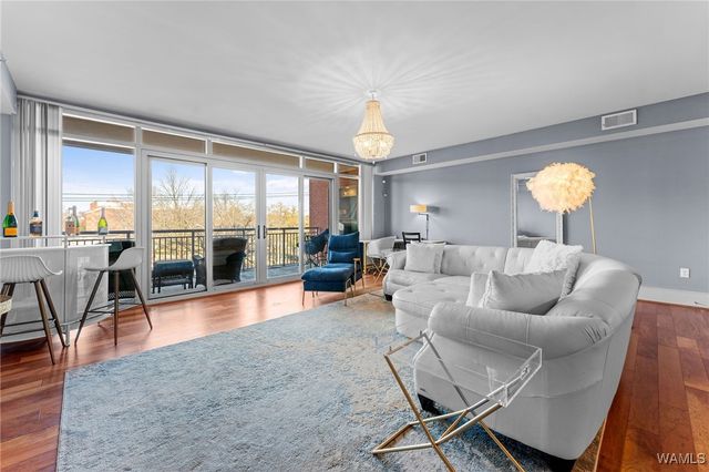 1018 Hackberry 203, Tuscaloosa, AL 35401